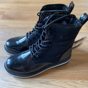 NEW Café Noir Italian Boots - size 39